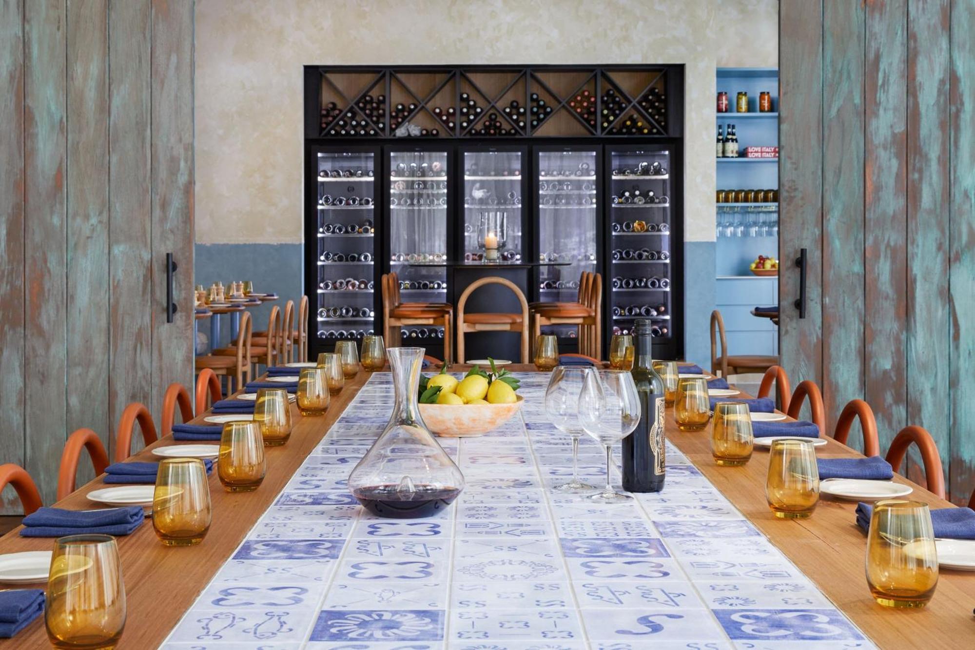 The Westin Brisbane Hotell Eksteriør bilde Wine tasting room at the Wine Museum
